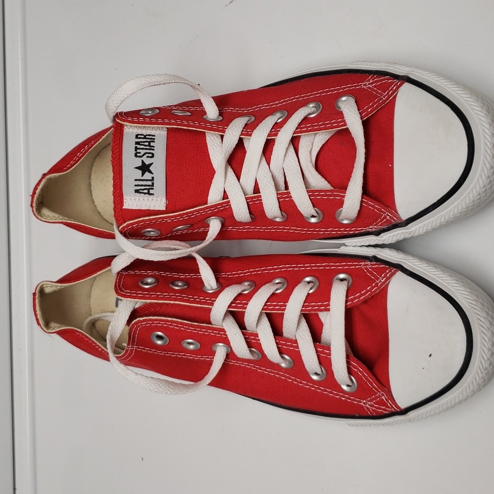 Men's Converse All Star sneakers. Size 10